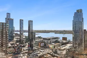 500 W 43rd St, New York City, NY 10036 - Photo 11