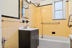 40 Tehama St, New York City, NY 11218 - Photo 9