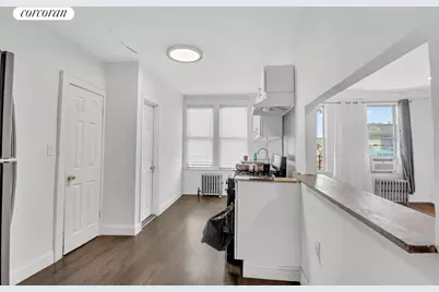 95-07 Cresskill Place, New York City, NY 11435 - Photo 9