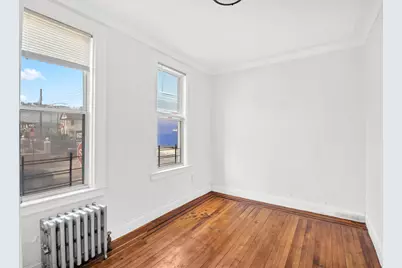 95-07 Cresskill Place, New York City, NY 11435 - Photo 25