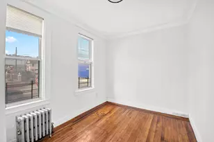 95-07 Cresskill Pl, New York City, NY 11435 - Photo 25