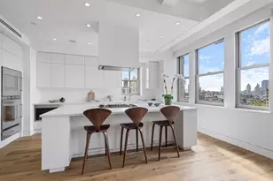 147 Waverly Pl, New York City, NY 10014 - Photo 3