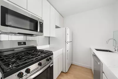 270 W 17th Street #6I, New York City, NY 10011 - Photo 5