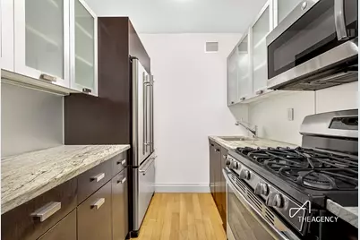 212 E 47th Street #34C, New York City, NY 10017 - Photo 5
