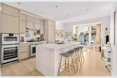 138 E 50th Street #17B, New York City, NY 10022 - Photo 1