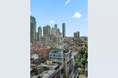 247 W 46th Street #1403, New York City, NY 10036 - Photo 3