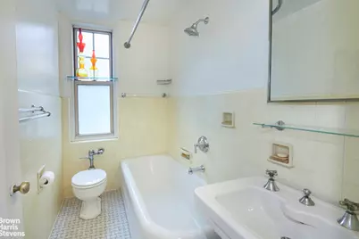 2 Horatio Street #4B, New York City, NY 10014 - Photo 9