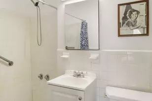 201 E 21st St, New York City, NY 10010 - Photo 5