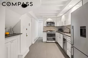 261 W 71st St, New York City, NY 10023 - Photo 7