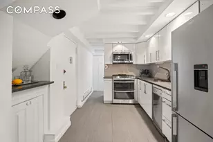 261 W 71st St, New York City, NY 10023 - Photo 7