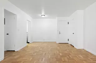 77 W 55th St, New York City, NY 10019 - Photo 5