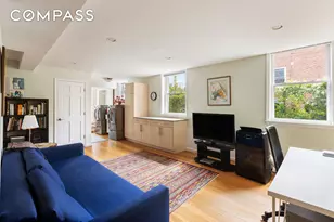 2536 Lurting Ave, New York City, NY 10469 - Photo 19