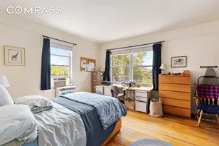 2536 Lurting Ave, New York City, NY 10469 - Photo 13