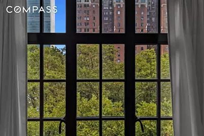 320 E 42nd Street #918, New York City, NY 10017 - Photo 15