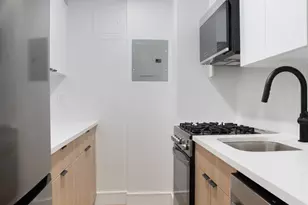 200 E 27th St, New York City, NY 10016 - Photo 3