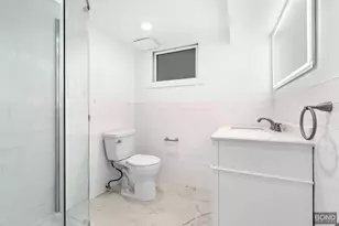 77-05 78th St, New York City, NY 11385 - Photo 11