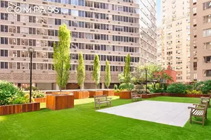 400 E 54th St, New York City, NY 10022 - Photo 13