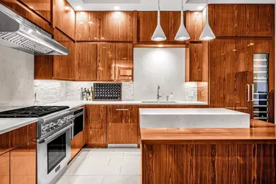 529 W 42nd Street #5R, New York City, NY 10036 - Photo 3