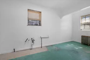 147-44 84th Dr, New York City, NY 11435 - Photo 9