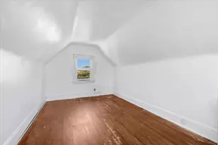 147-44 84th Dr, New York City, NY 11435 - Photo 25