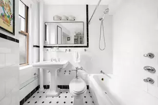 2 Horatio St, New York City, NY 10014 - Photo 7