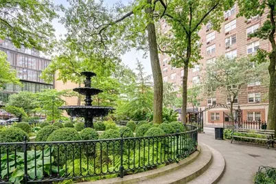 2 Horatio Street #2D, New York City, NY 10014 - Photo 15