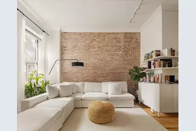 172 W 82nd Street #2A, New York City, NY 10024 - Photo 1