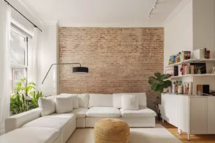 172 W 82 St, New York City, NY 10024 - Photo 1