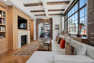 360 W 36th St., New York City, NY 10018 - Photo 7