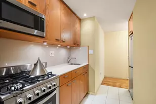 100 W 15th St, New York City, NY 10011 - Photo 5