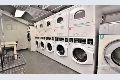 330 E 46th Street #5L, New York City, NY 10017 - Photo 7