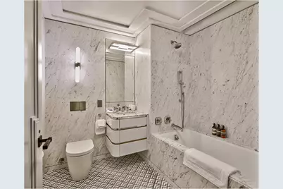 303 Park Avenue #2807, New York City, NY 10022 - Photo 3