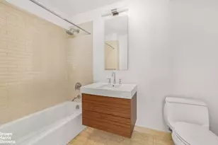 20 Henry St, New York City, NY 11201 - Photo 11