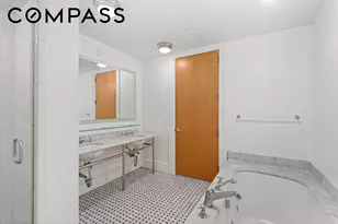 30 Main St, New York City, NY 11201 - Photo 7