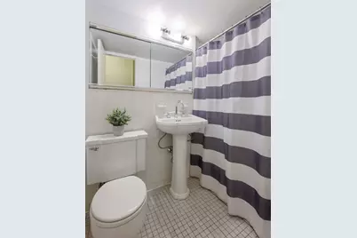 220 E 57th Street #10G, New York City, NY 10022 - Photo 5