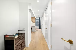 3 Ct Square, New York City, NY 11101 - Photo 3