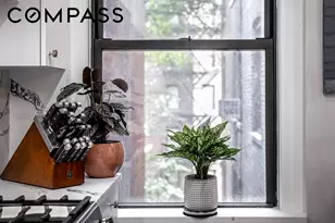 321 W 55th St, New York City, NY 10019 - Photo 5