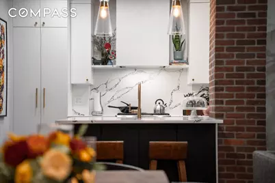 321 W 55th Street #41, New York City, NY 10019 - Photo 3