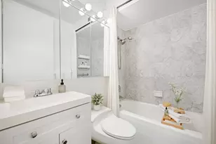 235 E 40th St, New York City, NY 10016 - Photo 11