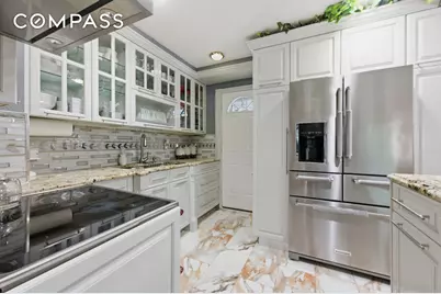 150-22 114th Road, New York City, NY 11434 - Photo 3