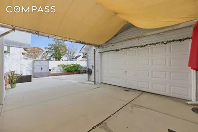 150-22 114th Road, New York City, NY 11434 - Photo 19