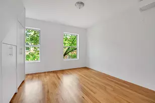 4 Alice Ct, New York City, NY 11213 - Photo 9