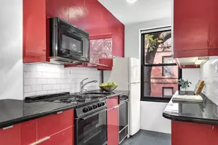 81 Bedford St, New York City, NY 10014 - Photo 5