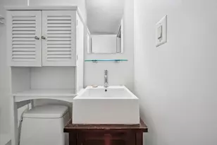 184 Thompson St, New York City, NY 10012 - Photo 9