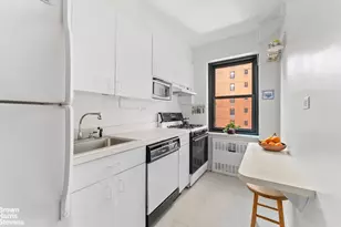 11 Riverside Dr, New York City, NY 10023 - Photo 5