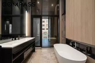 522 W 29th St, New York City, NY 10001 - Photo 9