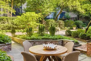 157 E 65th St, New York City, NY 10065 - Photo 3