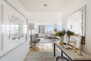 160 W 66th St, New York City, NY 10023 - Photo 5