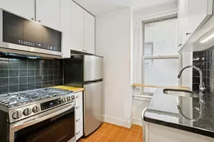 588 West End Ave, New York, NY 10024 - Photo 7