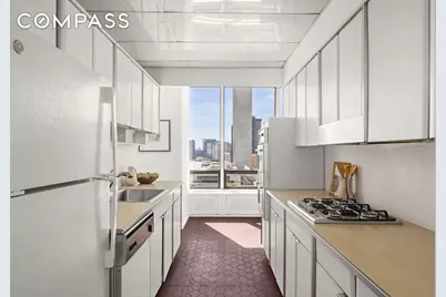 870 United Nations Plaza #14F, New York City, NY 10017 - Photo 5